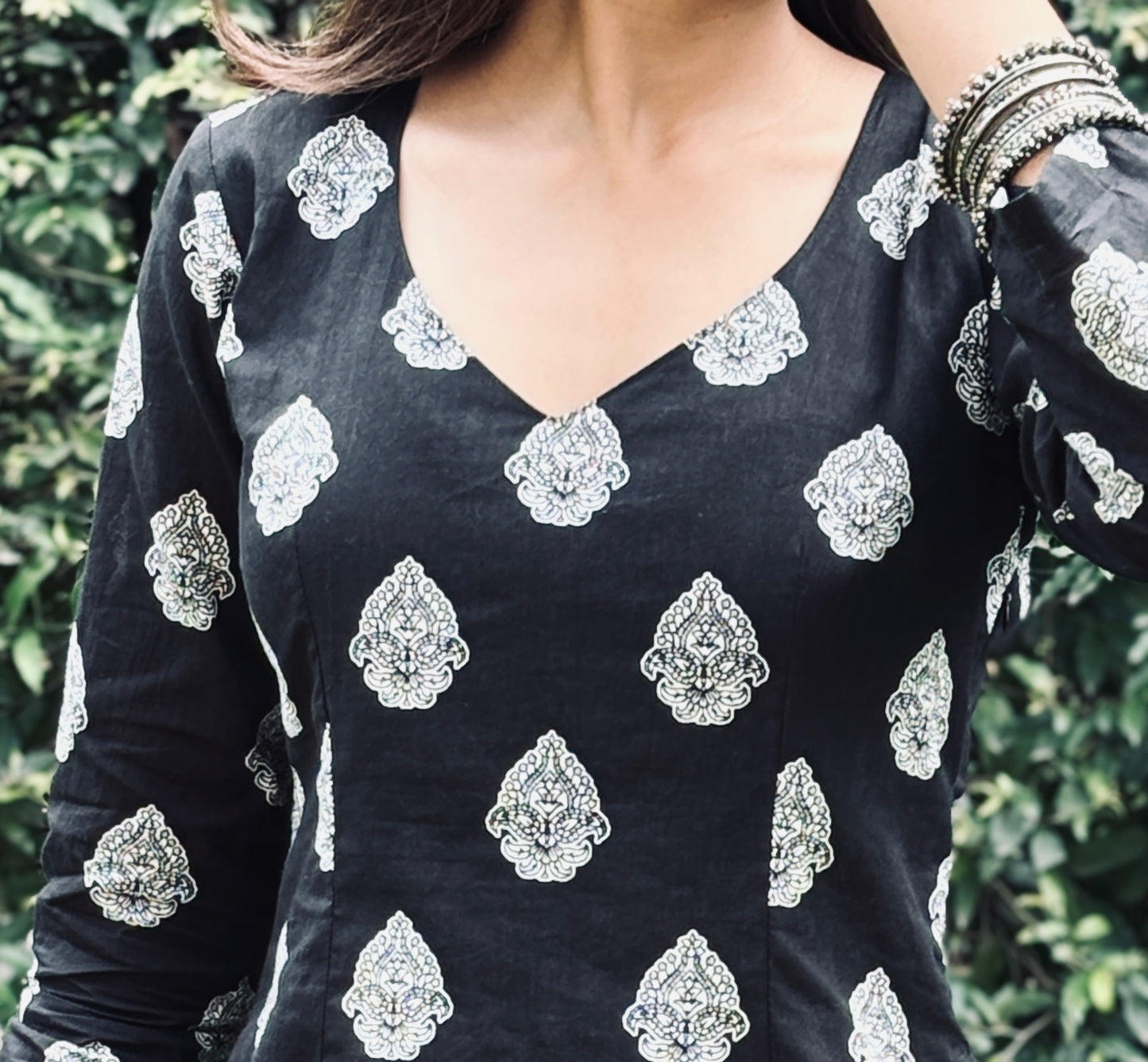 KALI SLEEVED SHORT KURTI