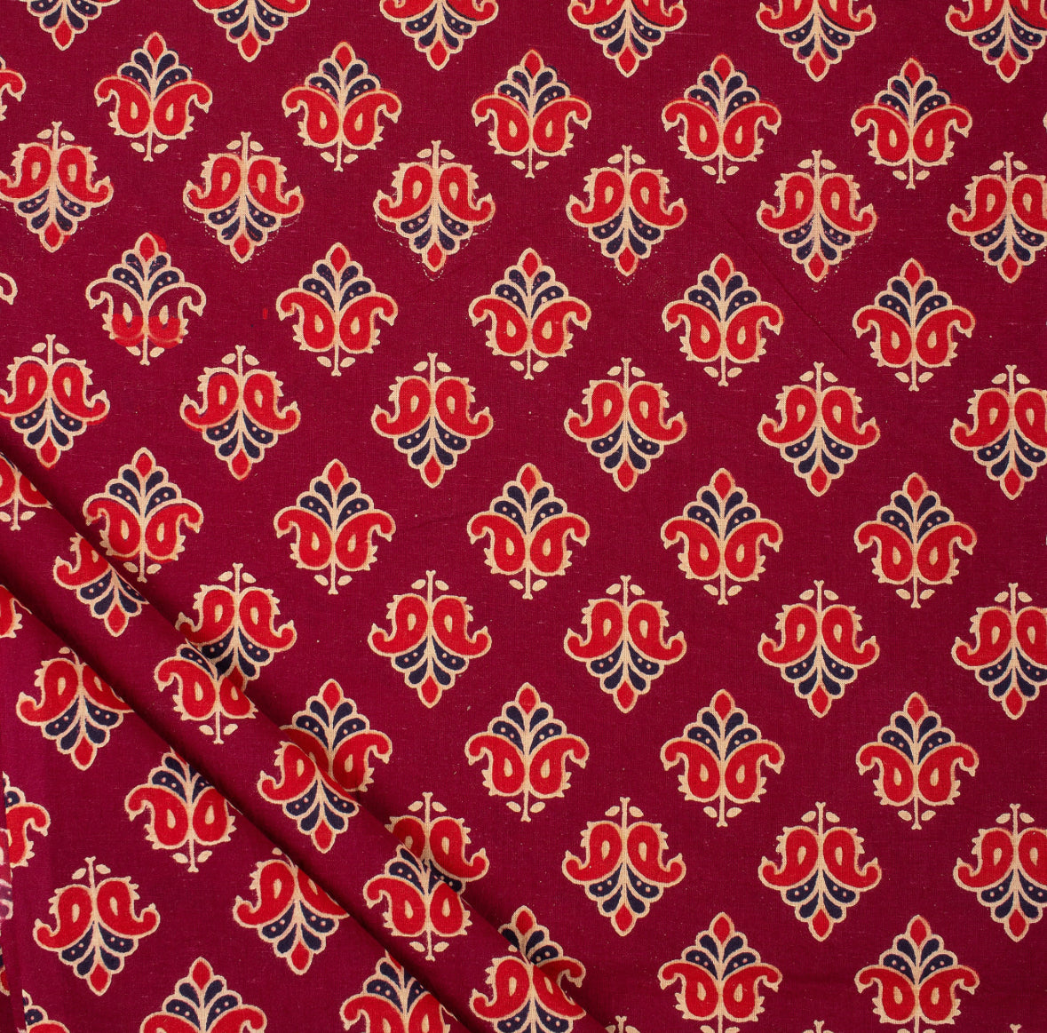 FAKIRA SLEEVED SHORT KURTI
