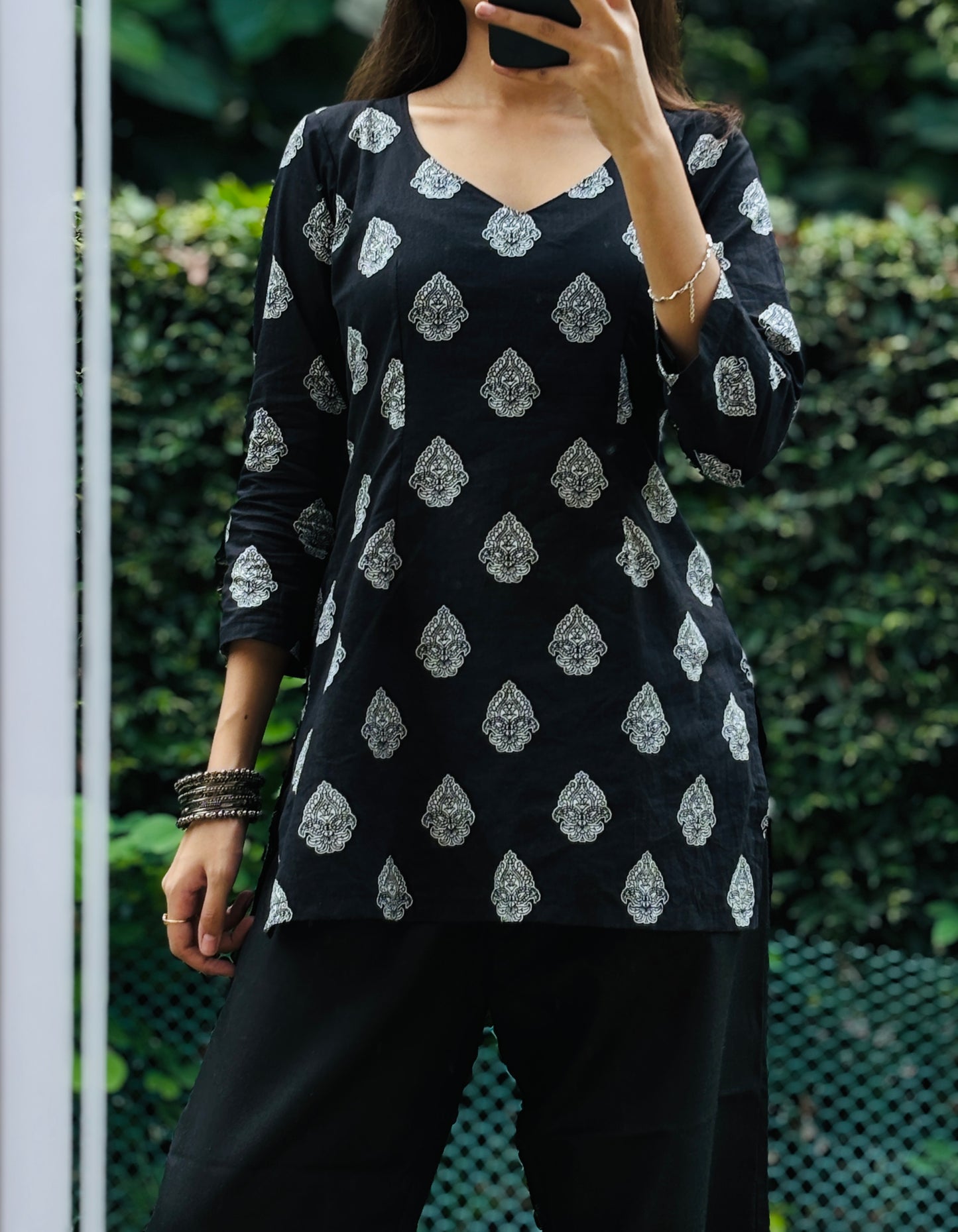 KALI SLEEVED SHORT KURTI