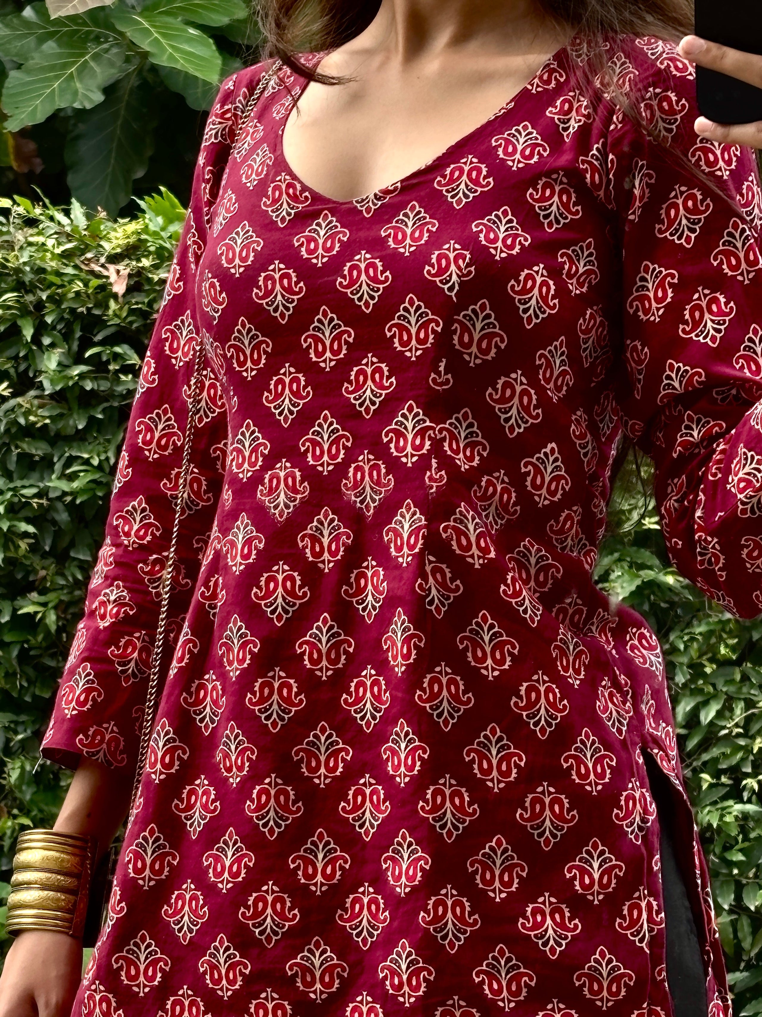 SHORT KURTI V NECK