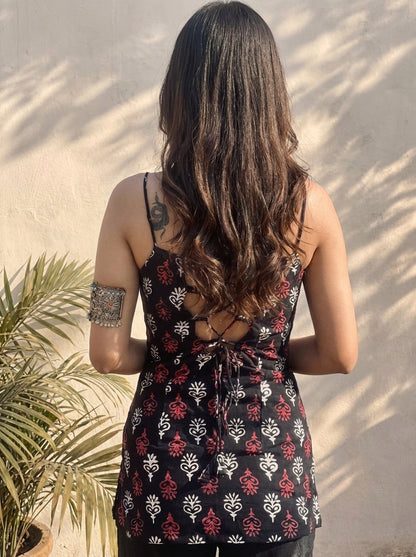 KALI SLEEVED SHORT KURTI