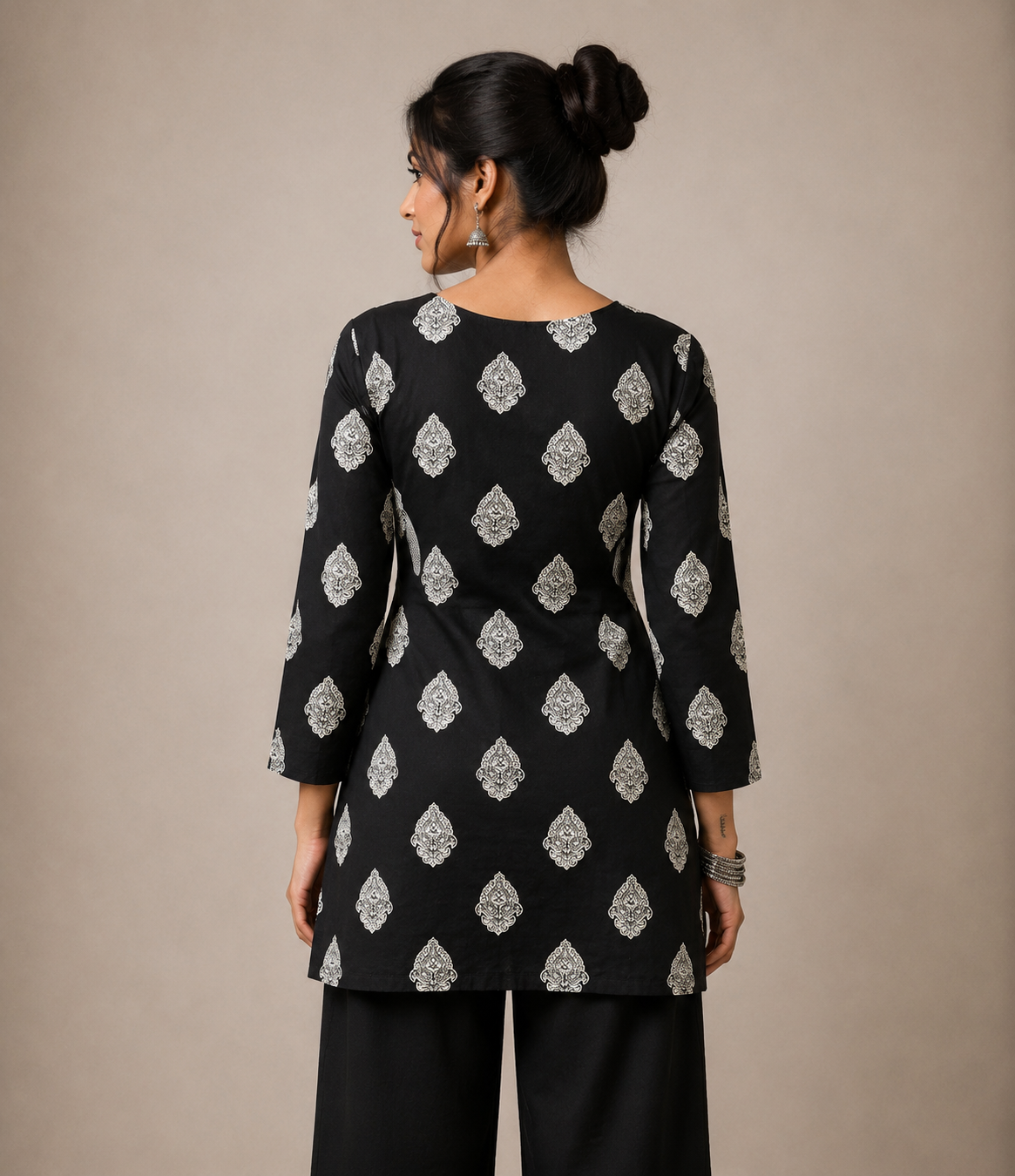 KALI SLEEVED SHORT KURTI