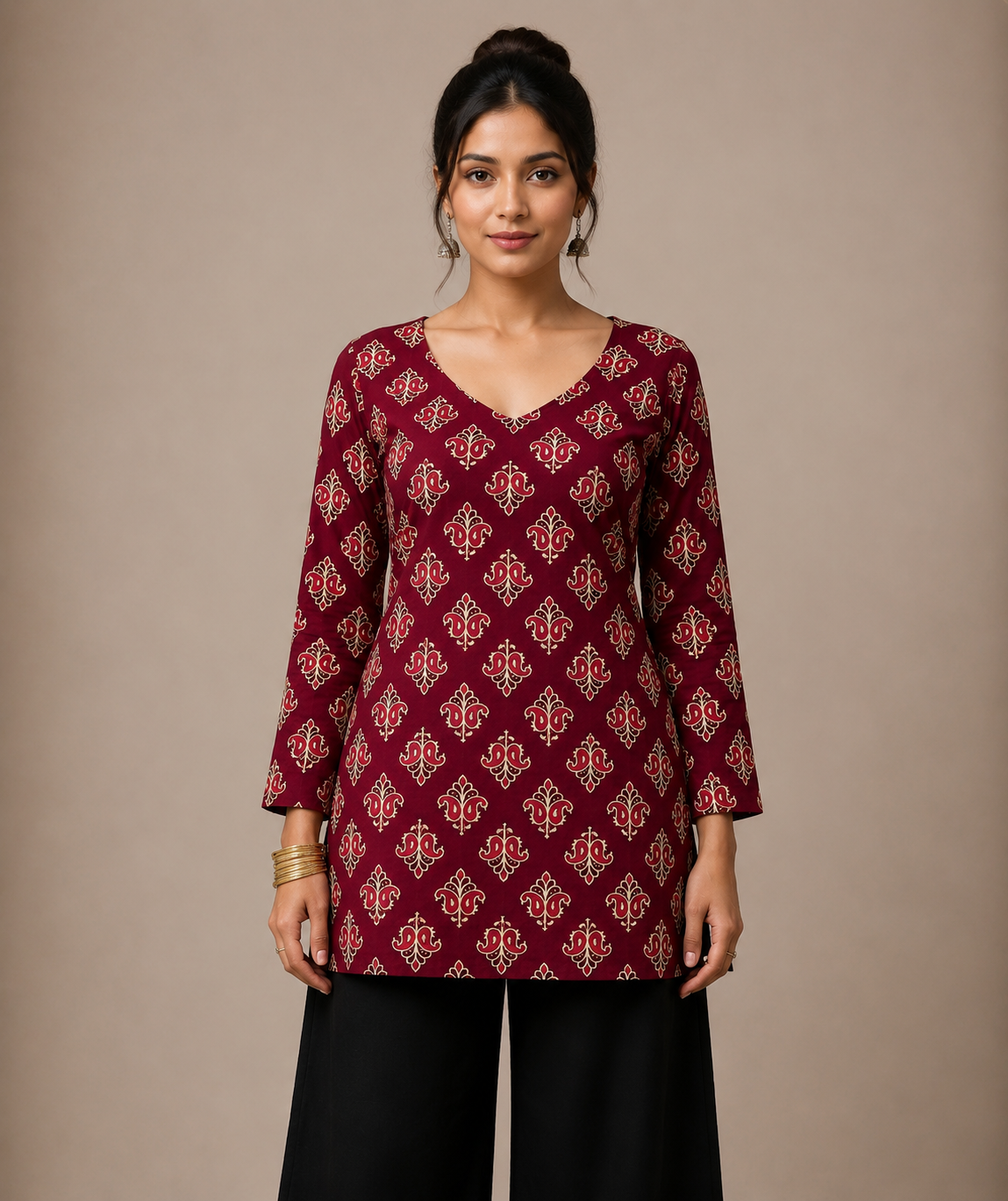 FAKIRA SLEEVED SHORT KURTI