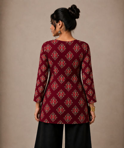 FAKIRA SLEEVED SHORT KURTI